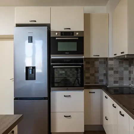 Bliss Near Bellevue Διαμέρισμα