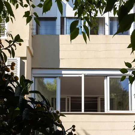 Apartment Bliss Near Bellevue *