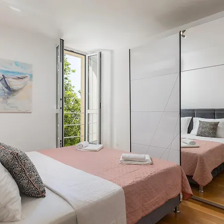 Bliss Near Bellevue Διαμέρισμα