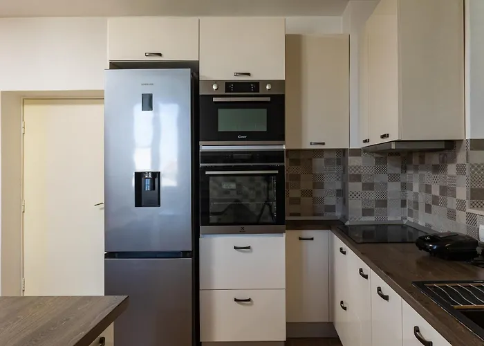 Bliss Near Bellevue Διαμέρισμα