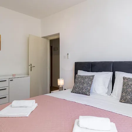 Bliss Near Bellevue * Dubrovnik